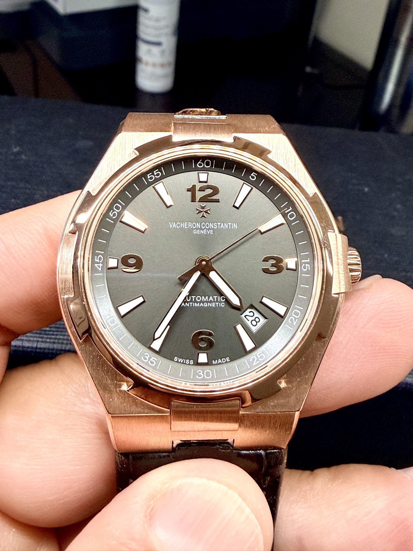 2013 Vacheron Constantin Overseas Self-Winding reference 47040/000R in rose gold with a grey dial